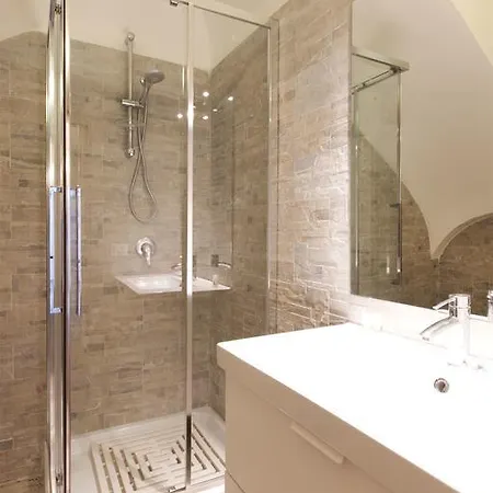 Colosseo Accomodation