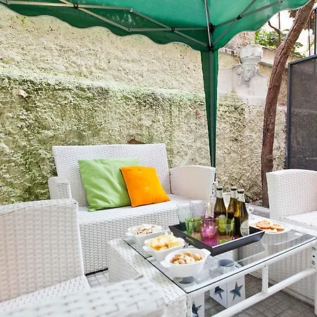 Colosseo Accomodation Διαμέρισμα *