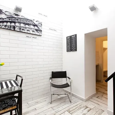 Colosseo Accomodation