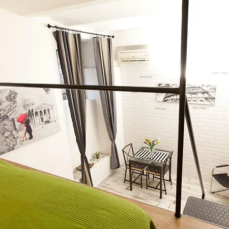 Colosseo Accomodation